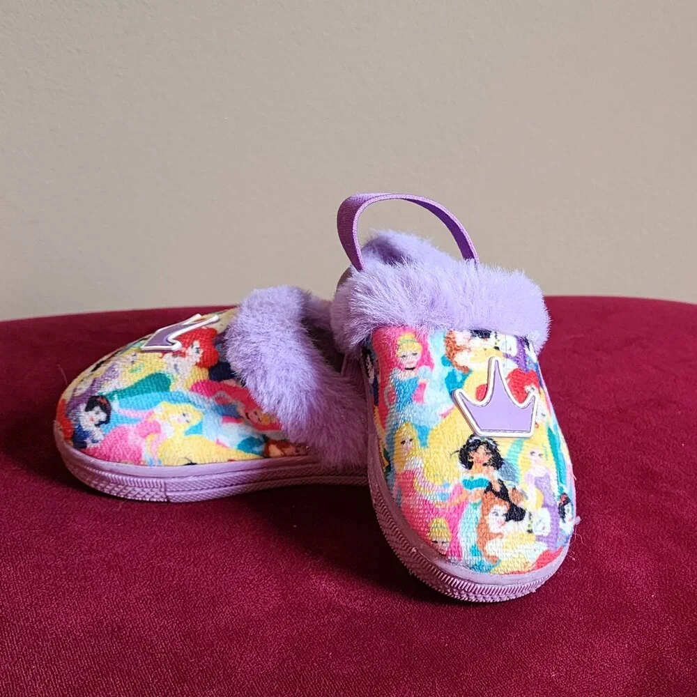 Disney Princess Slippers Toddler Size 5/6